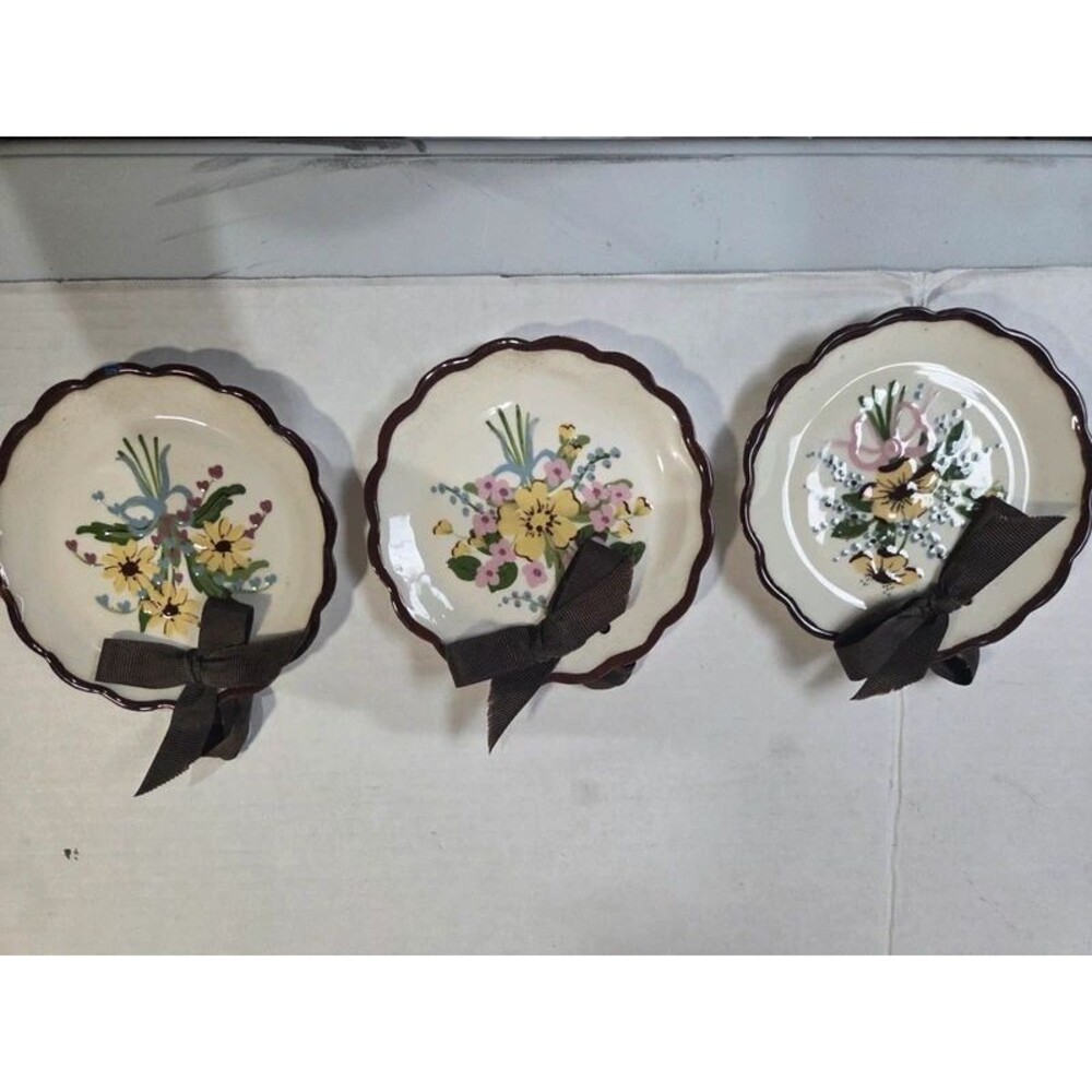 Vintage Cleminson Pottery Floral Scalloped Hanging Plates